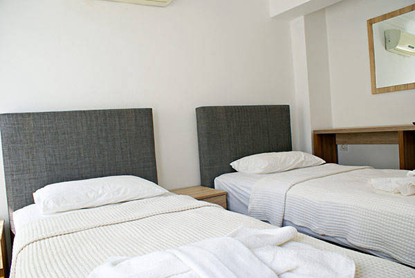 Gülhan Apart Otel 4 Kişilik oda